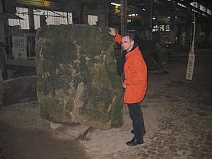 Rohblockschale aus Linzer Basalt